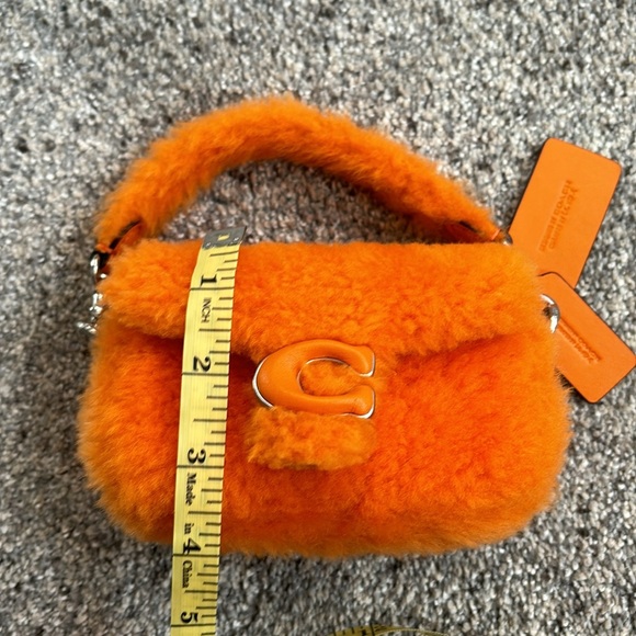 Coach - Picture 8 of 8